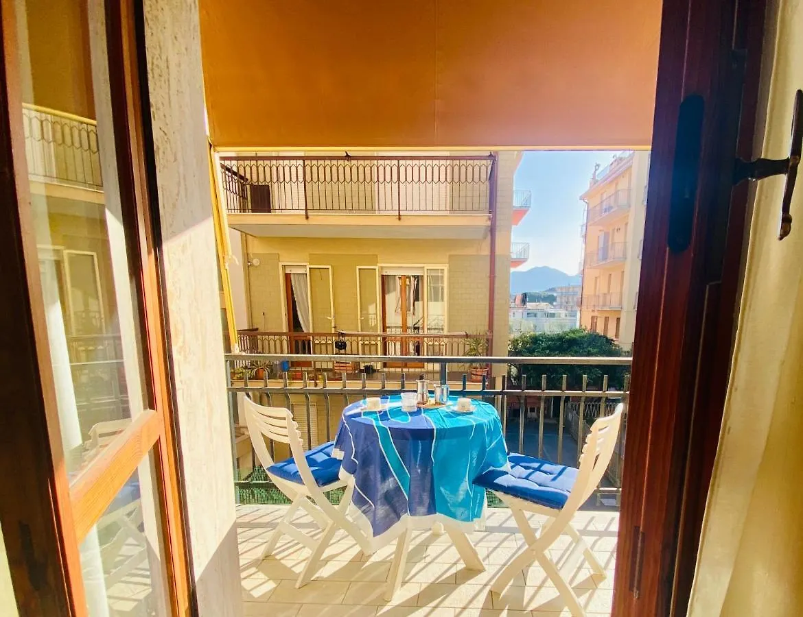 Appartamento Mare Nostrum Pietra Ligure 0*,  Italia